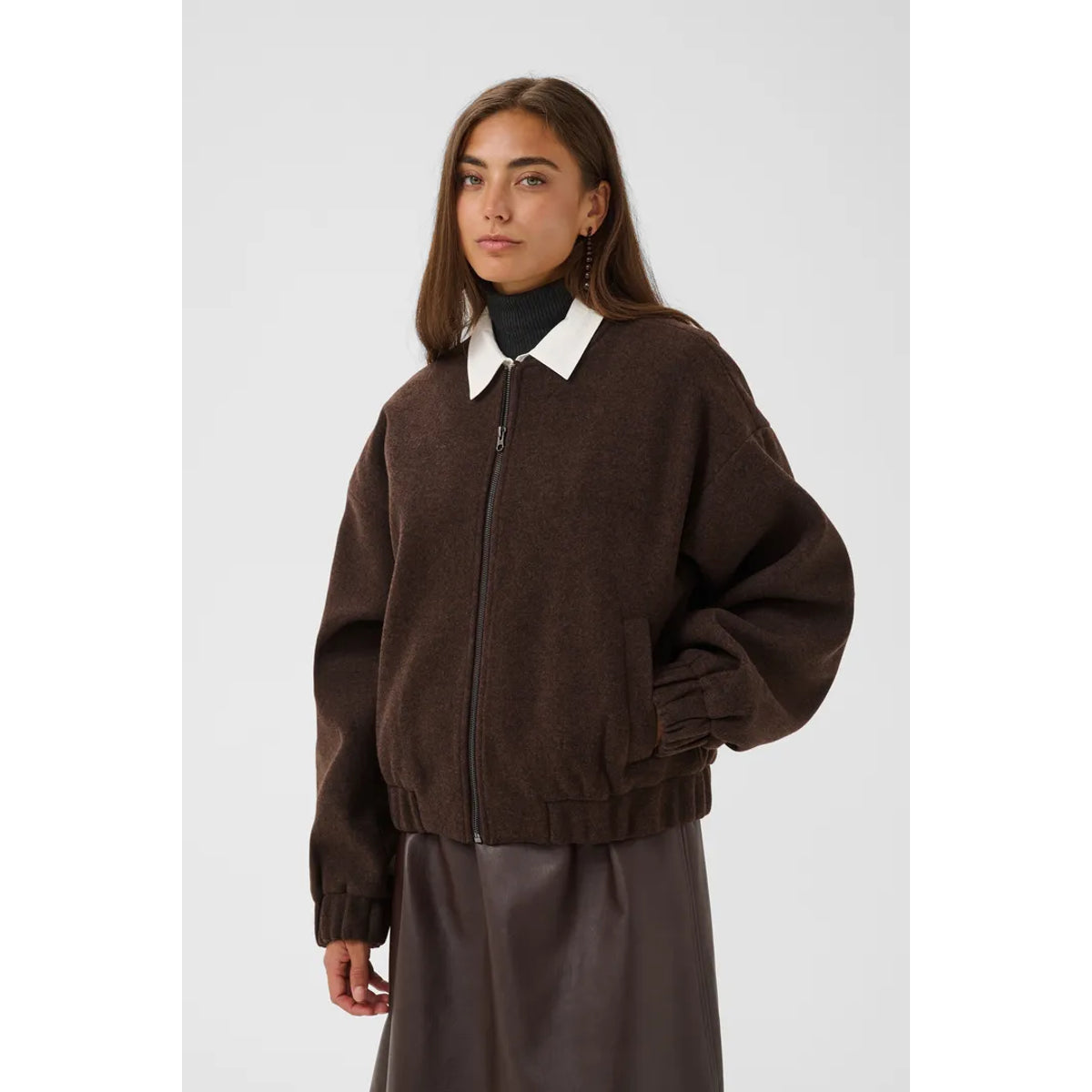 Culture bruin Bomberjack